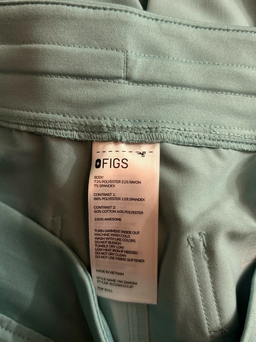 Figs Zamora Women’s Teal Jogger Scrubs with Utility Pocket - Picture 12 of 15